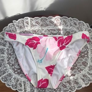 Xhilaration Bikini Bottoms white Pink hibiscus L